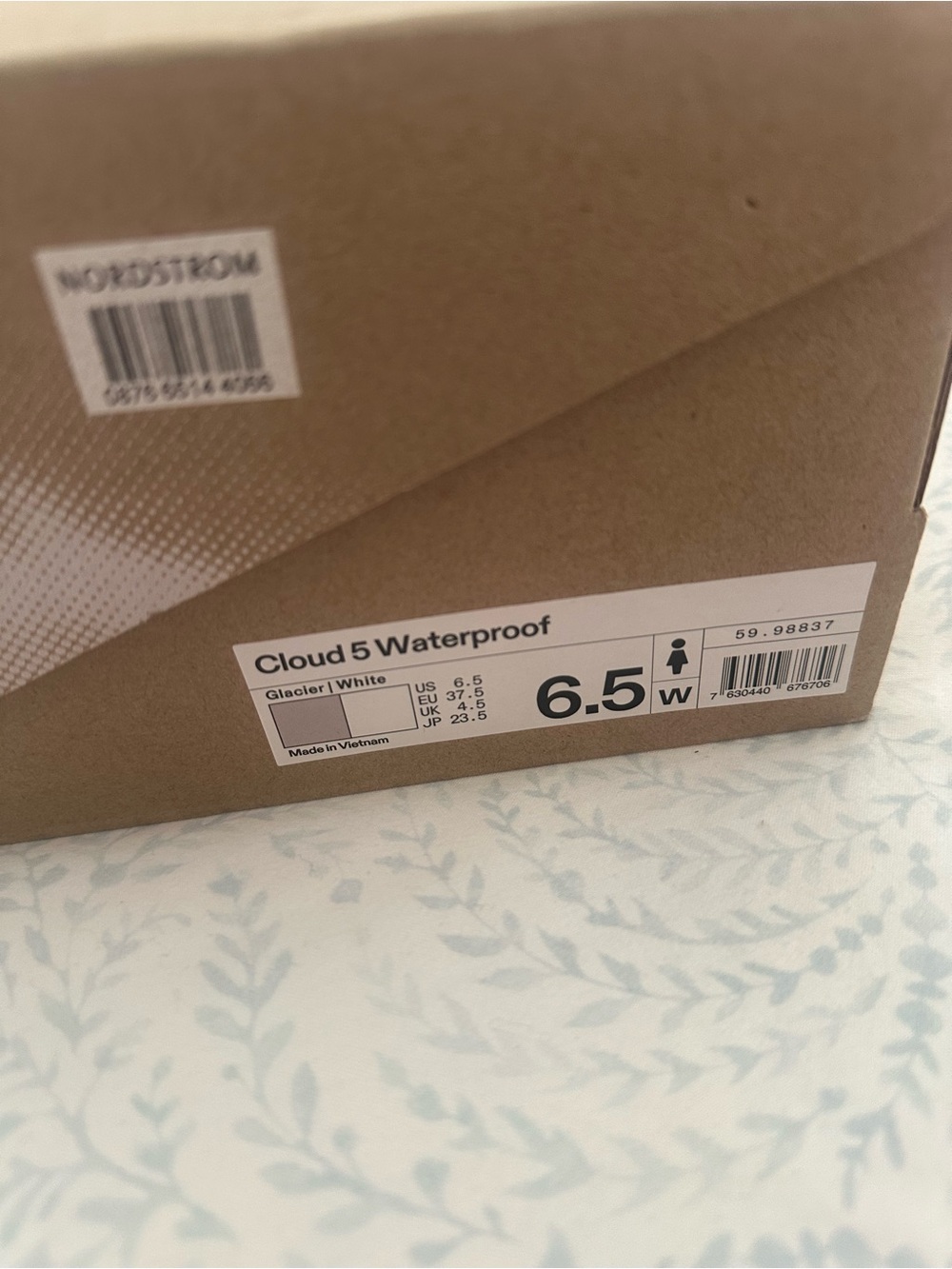 Cloud 5 Waterproof Sneakers in Glacier/White - Picture 6 of 9